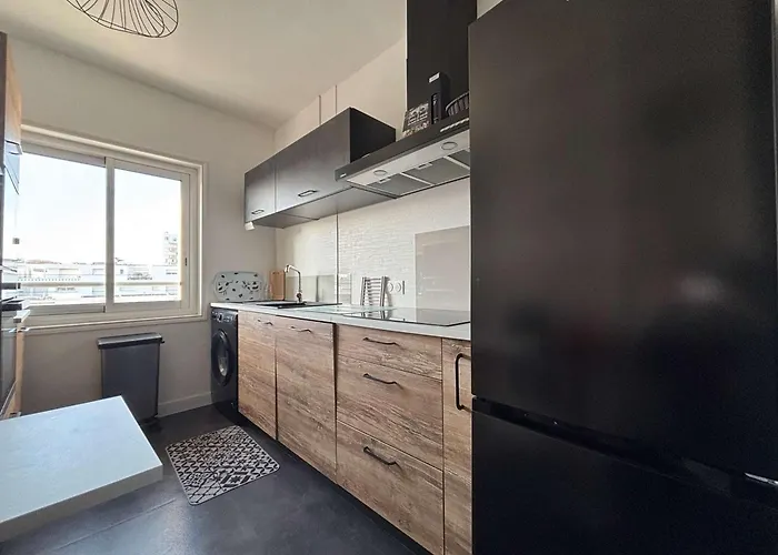 Apartament T3 Lumineux Au Centre De Royan, A 500m De La - Fr-1-494-222 Royan