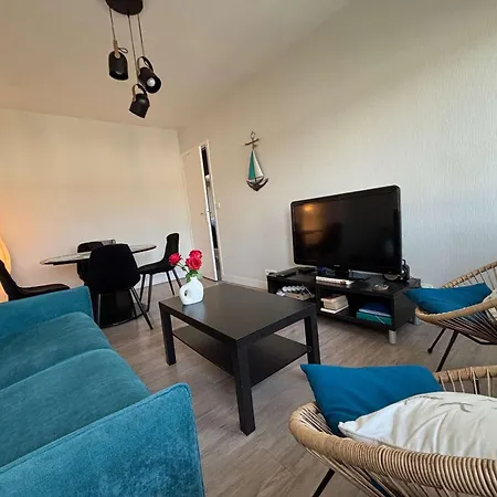 Appartement T3 Lumineux Au Centre De Royan, à 500m De La - Fr-1-494-222 *