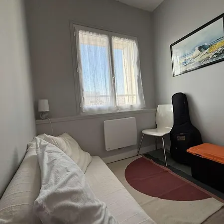 T3 Lumineux Au Centre De Royan, A 500m De La - Fr-1-494-222 Royan