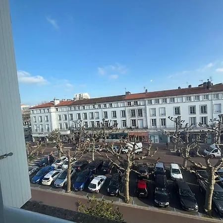 Appartement T3 Lumineux Au Centre De Royan, à 500m De La - Fr-1-494-222 Royan